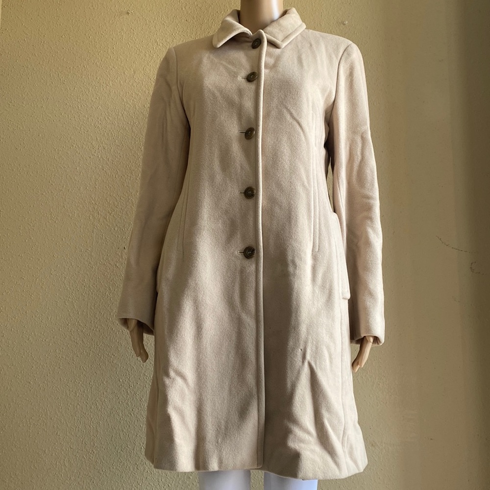 Anne Klein, Women Coat, Cream Color, Size 4.